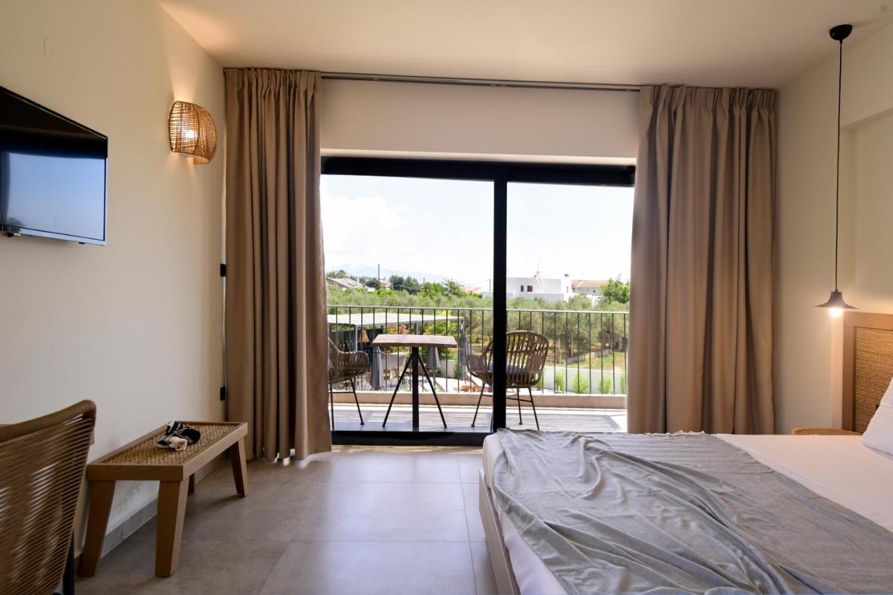 Elies Aesthetic Living Hotel Nea Iraklitsa Bagian luar foto