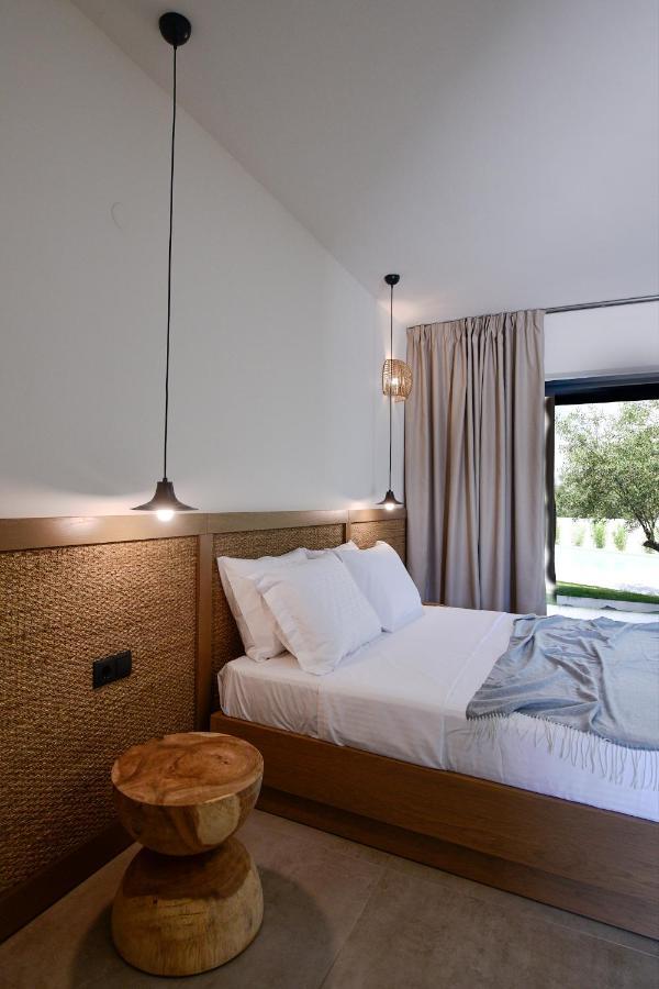 Elies Aesthetic Living Hotel Nea Iraklitsa Bagian luar foto