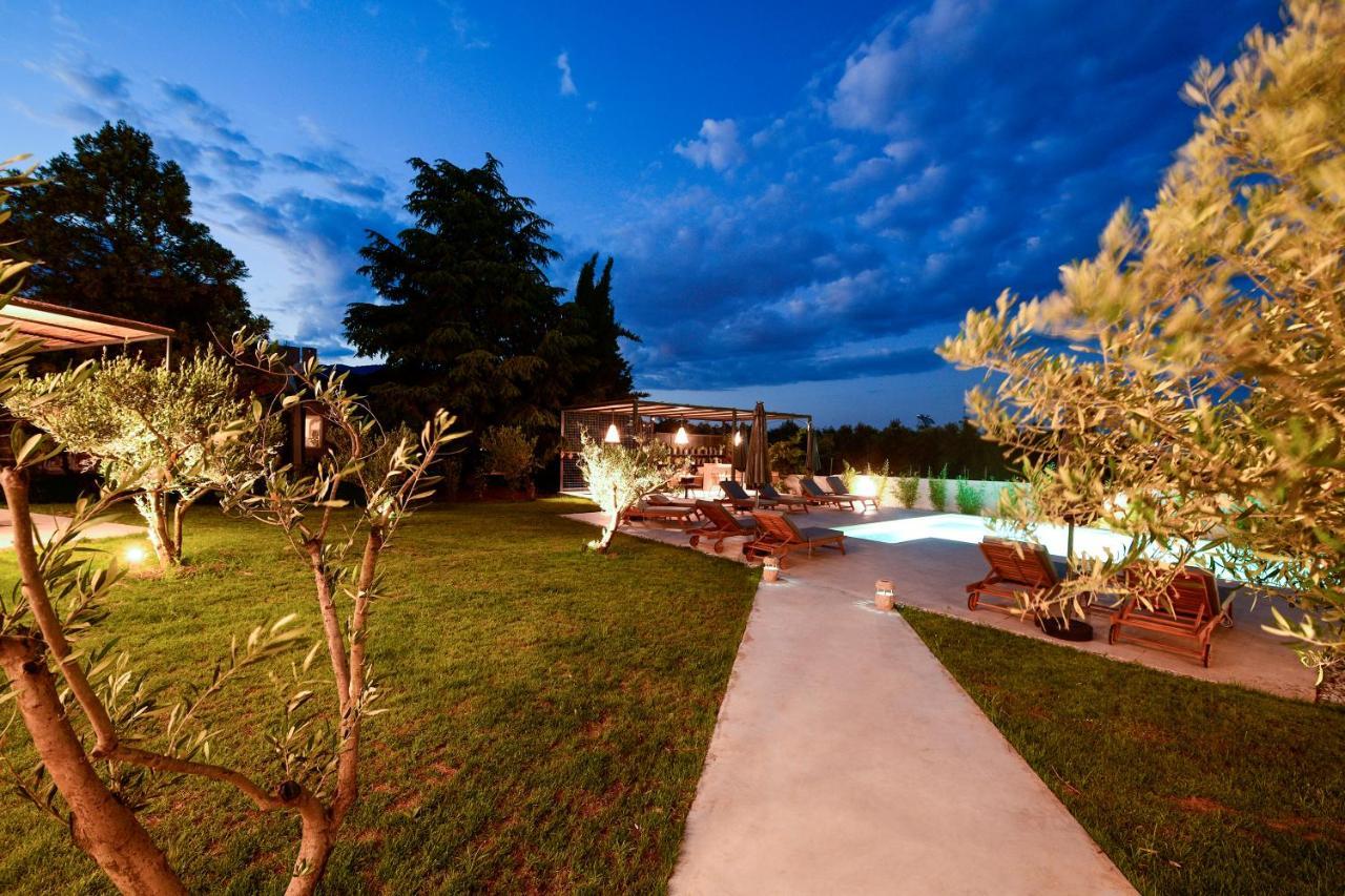Elies Aesthetic Living Hotel Nea Iraklitsa Bagian luar foto