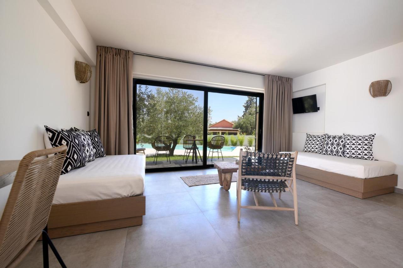 Elies Aesthetic Living Hotel Nea Iraklitsa Bagian luar foto